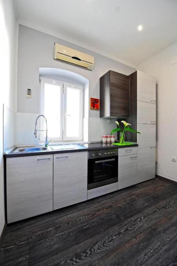Apartments Bulovic In The Very Center Of Split Luaran gambar